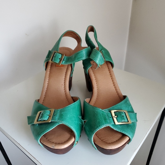 Mizz Mooz All Leather platform heel green Leather sandal size 7.5 - Picture 2 of 5